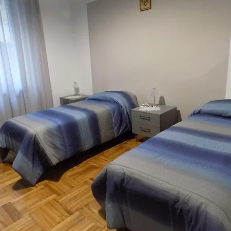 Lägenhet La Dimora Di Gigia Cuneo